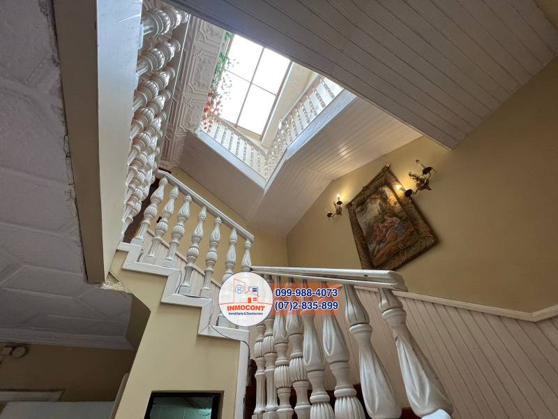 C1225 Hermosa casa rentera de venta en zona comercial